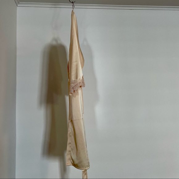 Gorgeous Two Piece Nightie Robe Set | EUC Size Large - Picture 11 of 14